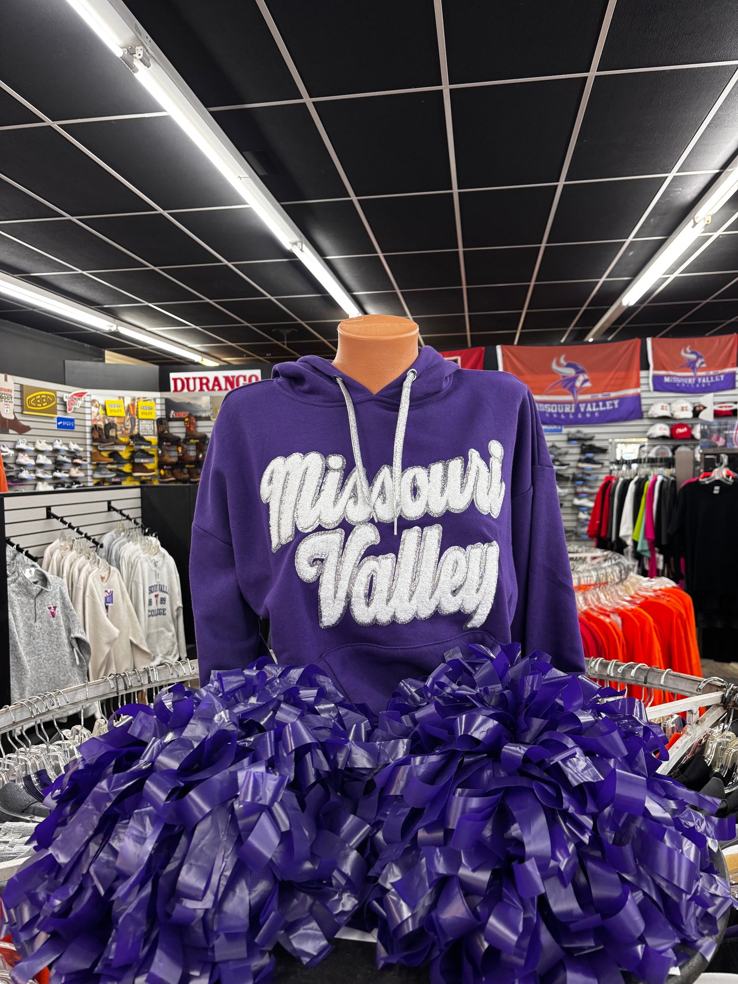 Womens Pullovers/ Hoodies