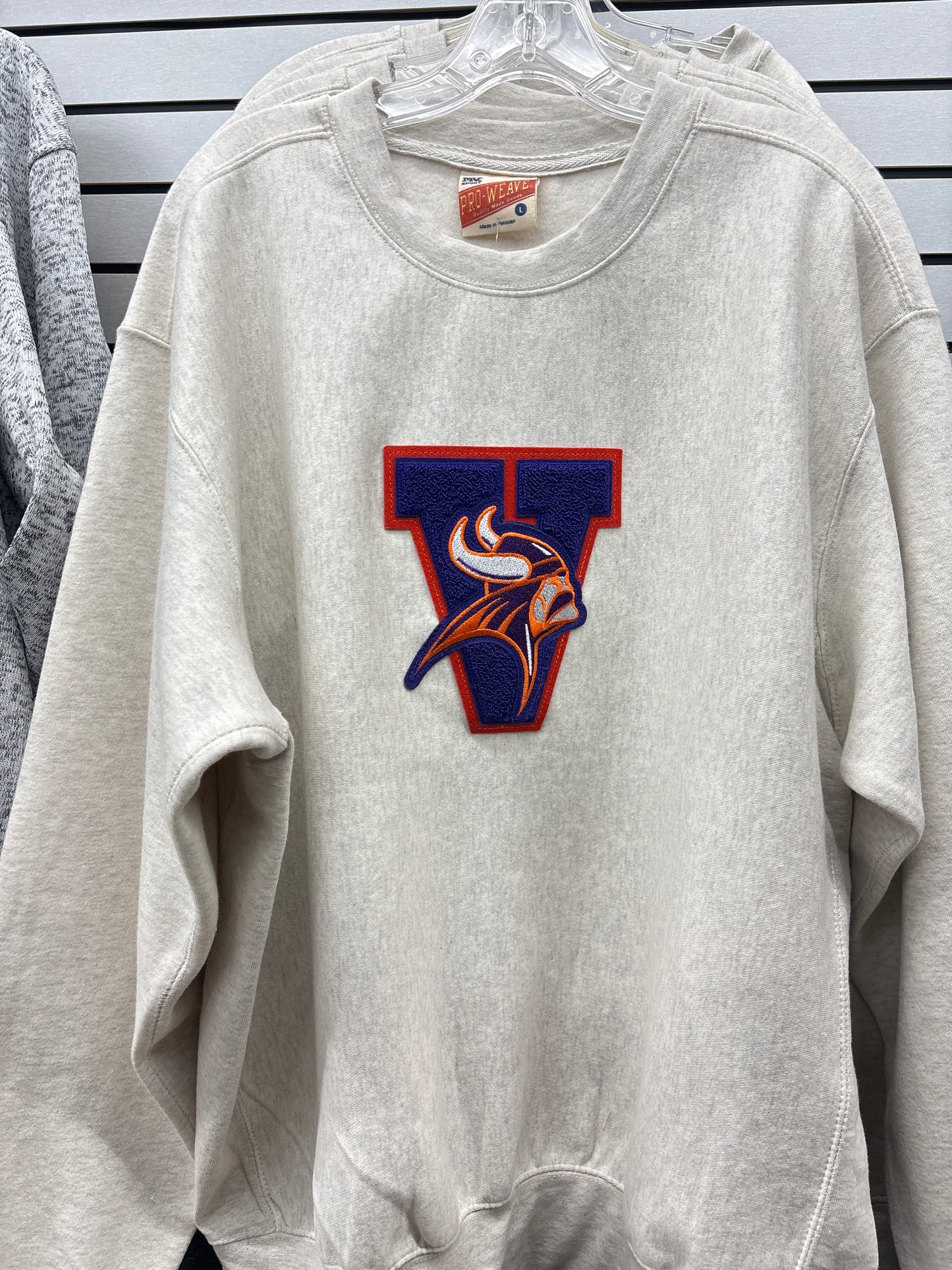 MV SPORT Hand-Sewn Valley Logo Crew