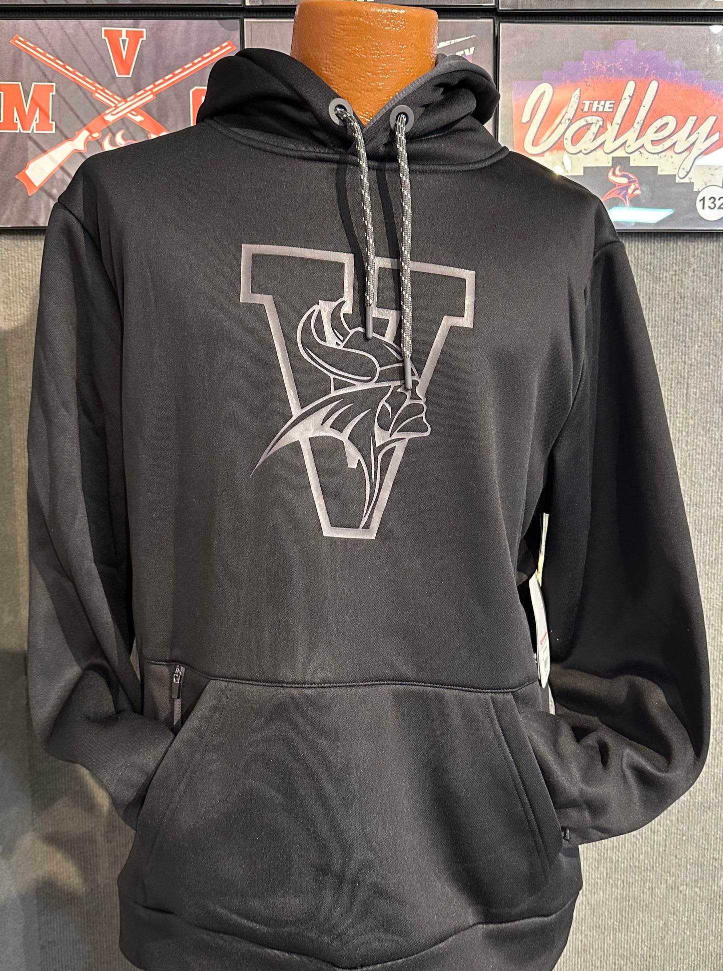 Colosseum Men's Black Hoodie